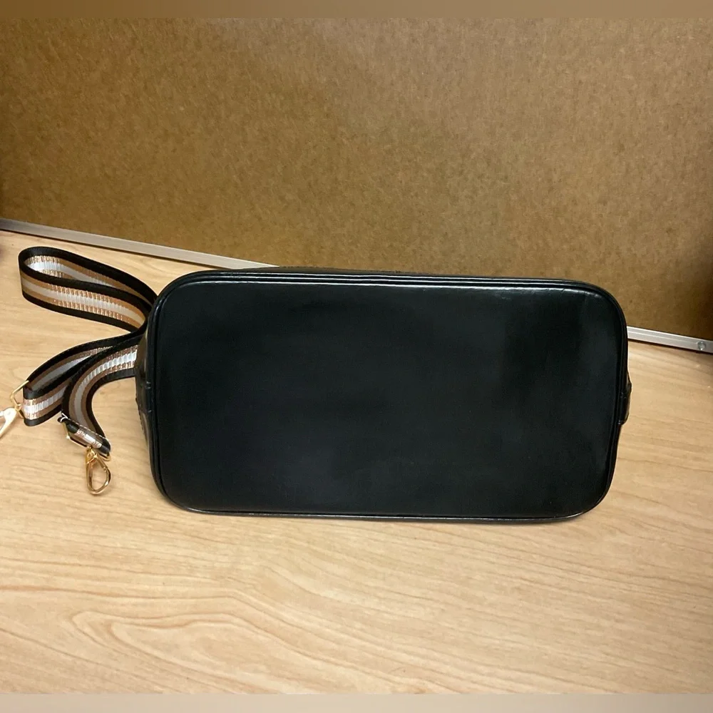 ✅AUTH LV ALMABAG+FREE SCARF & more ALMA PM - Picture 8 of 9